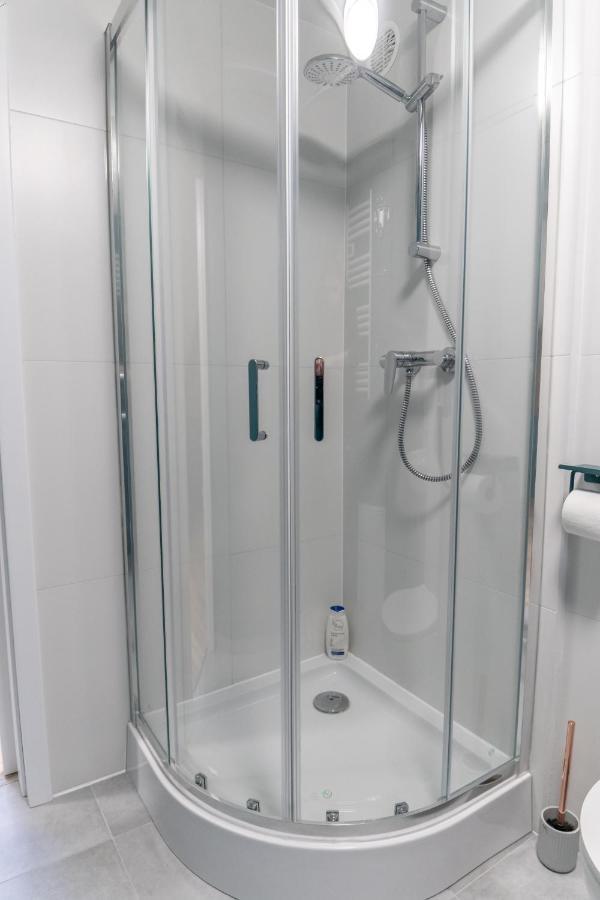 Uroczy, Przytulny Apartament Poddasze Радом Екстериор снимка