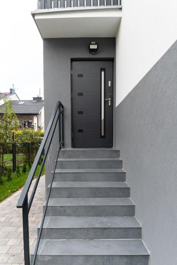 Uroczy, Przytulny Apartament Poddasze Радом Екстериор снимка