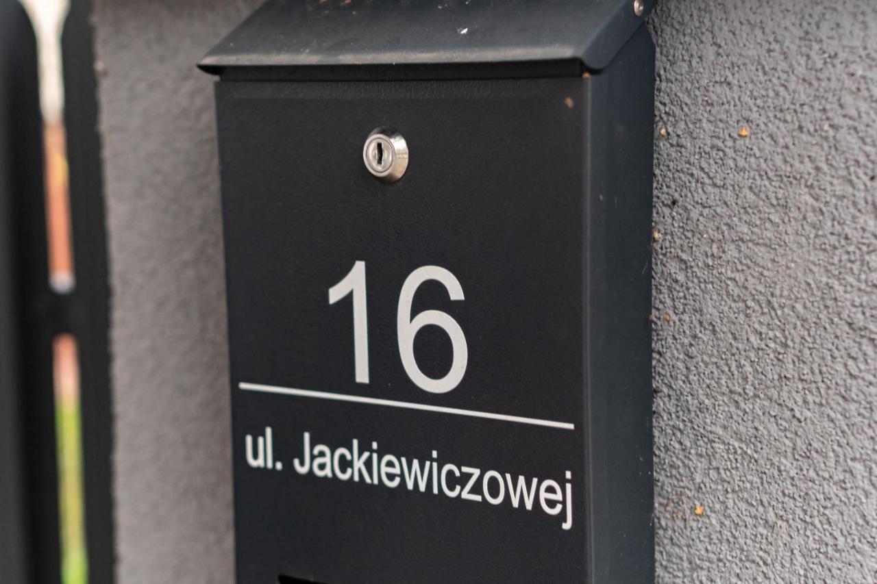 Uroczy, Przytulny Apartament Poddasze Радом Екстериор снимка